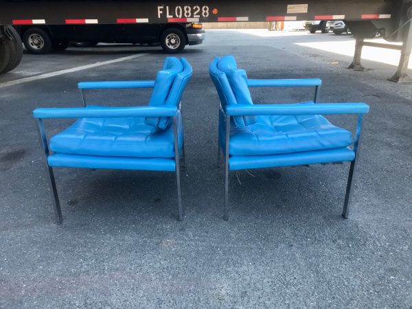 Mid-Century chrome blue vinyl lounge arm chairs - Image 4
